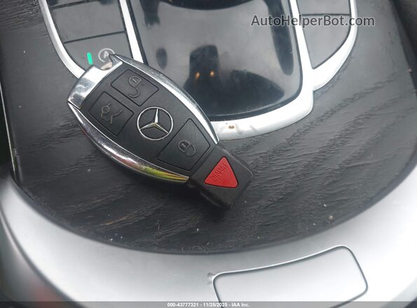 55SWF4KB6HU191966 2017 MERCEDES-BENZ C-CLASS Gray Вид панелі приладів