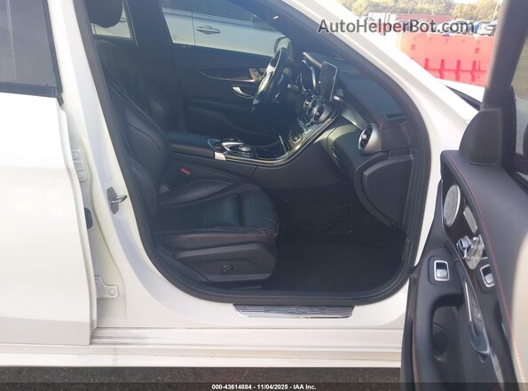 55SWF6EB7JU274562 2018 MERCEDES-BENZ AMG C 43 White Front interior view