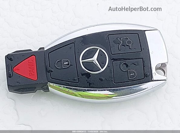 55SWF6EB9JU268715 2018 MERCEDES-BENZ AMG C 43 White Вид панелі приладів