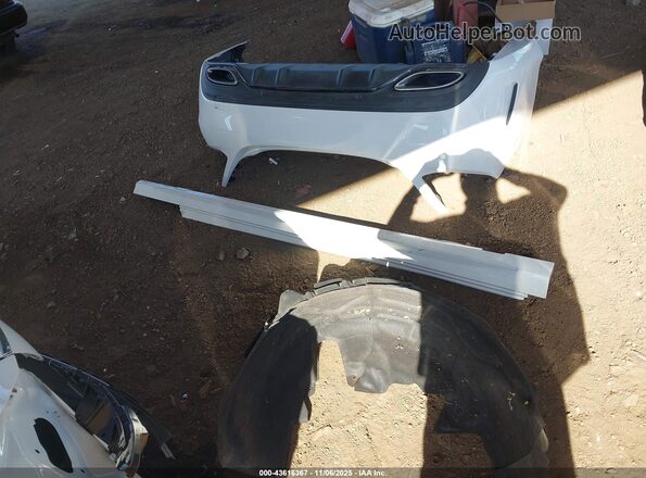 55SWF8DB2KU287363 2019 MERCEDES-BENZ C White Սարքավորումների վահանակի տեսք