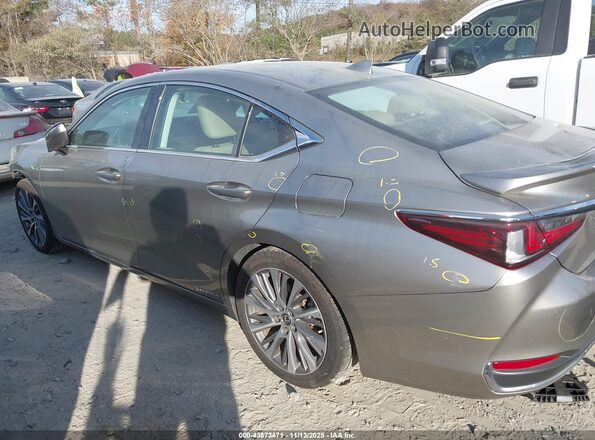 58ADA1C10MU011978 2021 LEXUS ES 300H Silver Widok wnętrza 360 stopni
