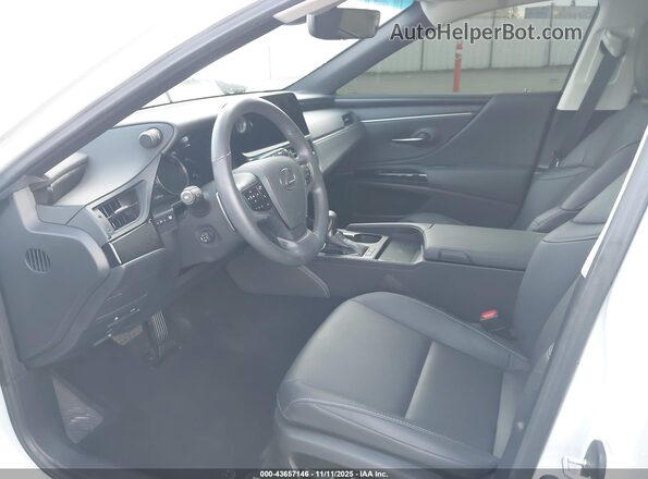 58ADA1C12SU068986 2025 LEXUS ES 300H Белый Вид салона спереди