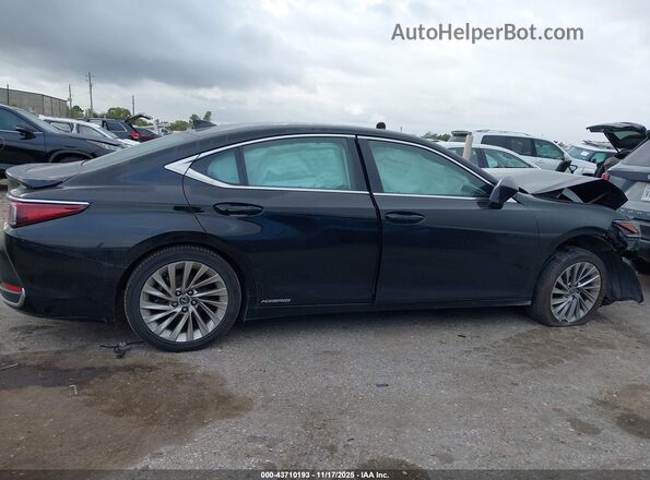 58AF21B16LU009822 2020 LEXUS ES 300H Черный Вид задней части салона