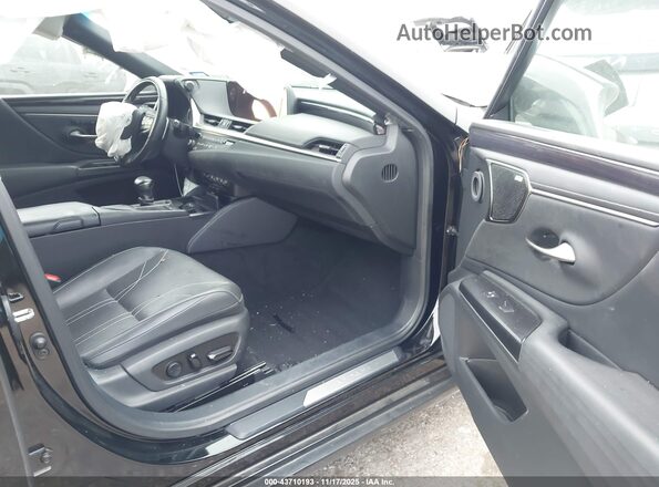 58AF21B16LU009822 2020 LEXUS ES 300H Черный Вид салона спереди