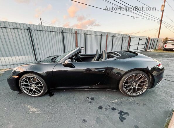 WP0CB2A93LS262748 2020 PORSCHE 911 Black Widok naklejki z numerem VIN