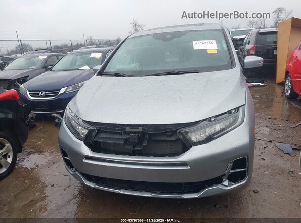 5FNRL6H68SB064463 2025 HONDA ODYSSEY Silver Widok deski rozdzielczej