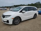 2025 Honda Odyssey Touring White vin: 5FNRL6H89SB077031