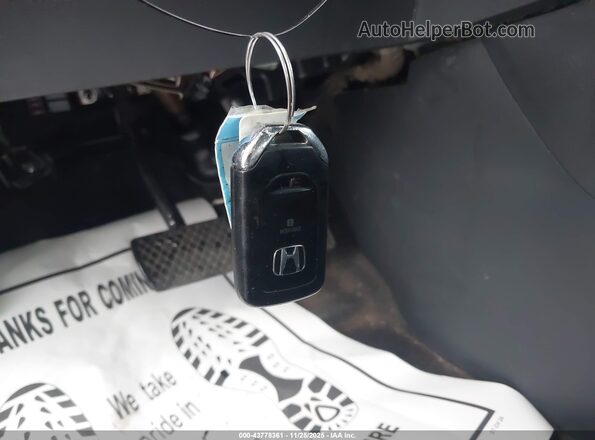 5FNYF7H5XLB004363 2020 HONDA PASSPORT White Dashboard view