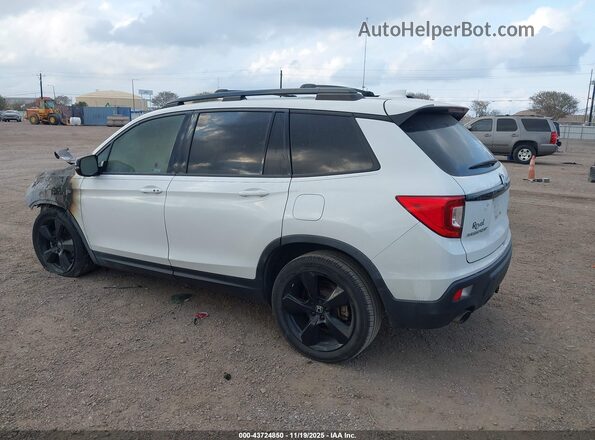 5FNYF8H09MB002163 2021 HONDA PASSPORT Белый Задняя левая четверть