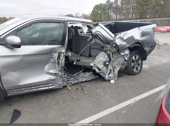 5FPYK2F66JB002267 2018 HONDA RIDGELINE Серебряный Вид спереди