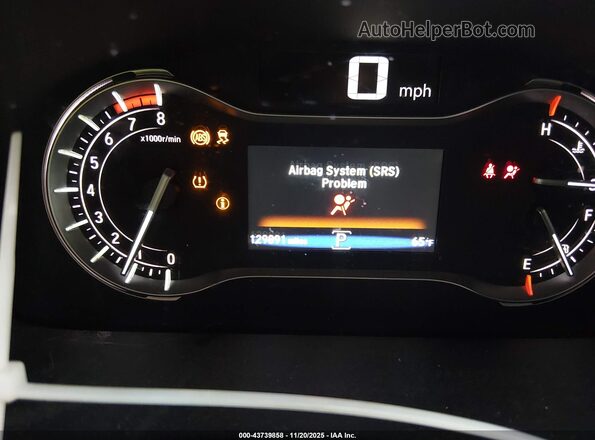 5FPYK2F6XJB002157 2018 HONDA RIDGELINE Gray Widok tylnych siedzeń