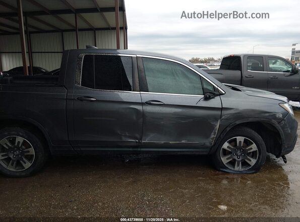 5FPYK2F6XJB002157 2018 HONDA RIDGELINE Gray Widok wnętrza z tyłu