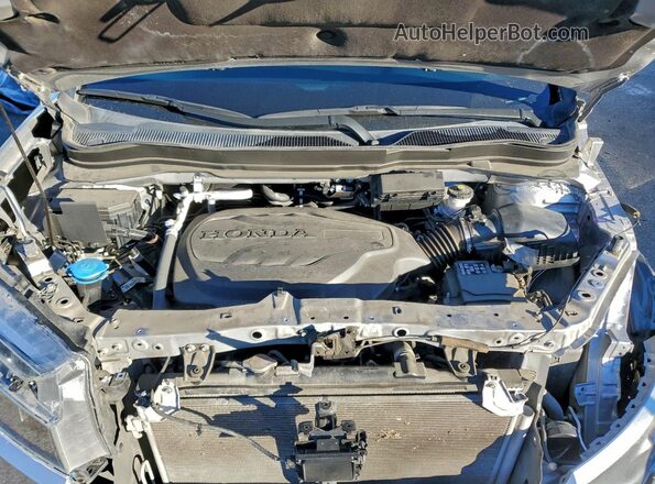 5FPYK3F16MB023604 2021 HONDA RIDGELINE Silver Widok wnętrza z tyłu