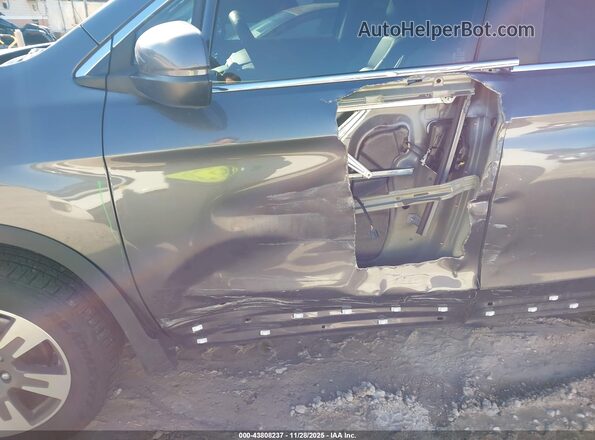 5FPYK3F5XHB018608 2017 HONDA RIDGELINE Gray Widok z przodu