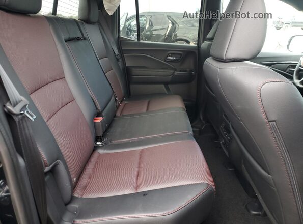 5FPYK3F89RB019972 2024 HONDA RIDGELINE Black Widok tylnych siedzeń