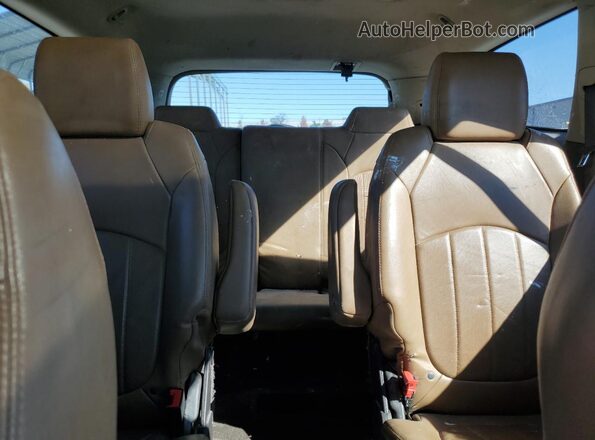 5GAKRBKD6GJ306930 2016 BUICK ENCLAVE Белый Вид задних сидений
