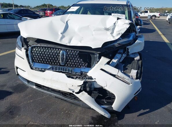 5LM5J6WC6MGL06780 2021 LINCOLN AVIATOR Белый Вид спереди