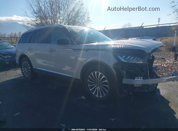 5LM5J7XCXMGL16703 2021 LINCOLN AVIATOR Белый Передняя правая четверть