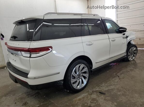 5LMJJ2LG7REL18874 2024 LINCOLN NAVIGATOR Белый Задняя правая четверть