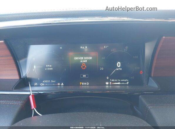 5LMJJ2LT3MEL14665 2021 LINCOLN NAVIGATOR Черный Вид задних сидений