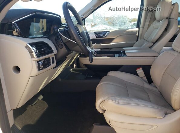5LMJJ2LT4MEL15355 2021 LINCOLN NAVIGATOR Серебряный Вид салона спереди