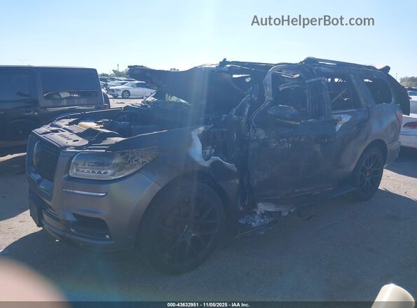 5LMJJ2TT2LEL12047 2020 LINCOLN NAVIGATOR Gray Front left