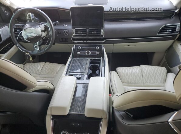 5LMJJ2TT5MEL05935 2021 LINCOLN NAVIGATOR Gray Առջևի վահանակի տեսք