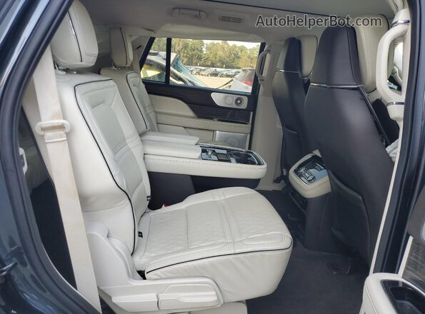 5LMJJ2TT5MEL05935 2021 LINCOLN NAVIGATOR Gray Սալոնի հետևի տեսք