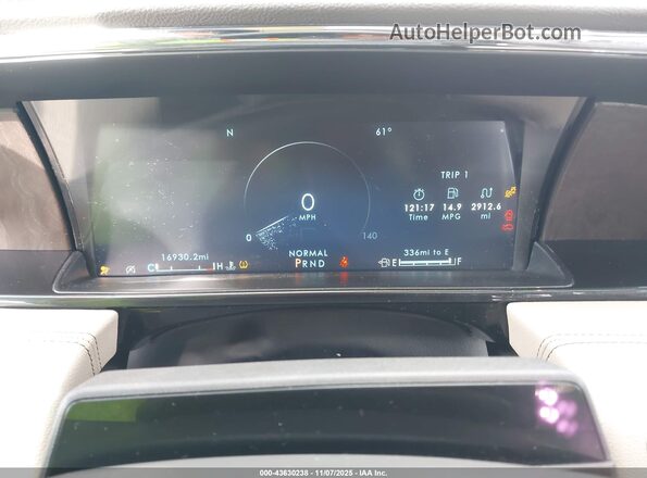 5LMJJ3LG7REL14880 2024 LINCOLN NAVIGATOR Белый Вид задних сидений