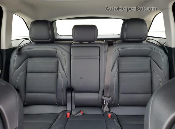 5LMPJ8K47RJ797700 2024 LINCOLN NAUTILUS Gray Rear seats view