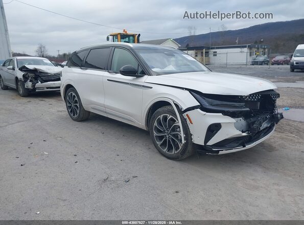 5LMPJ8KA3RJ780981 2024 LINCOLN NAUTILUS White Передня права чверть