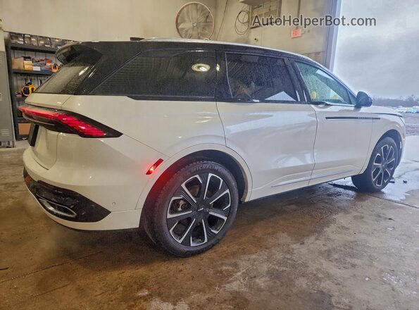 5LMPJ8KA6RJ839585 2024 LINCOLN NAUTILUS White Rear right