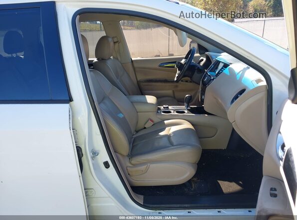 5N1AR2MM0GC657937 2016 NISSAN PATHFINDER White Вид салону спереду