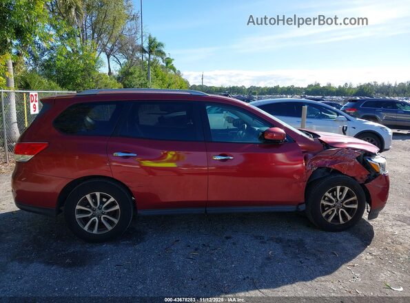 5N1AR2MN8GC607828 2016 NISSAN PATHFINDER Red Widok wnętrza z tyłu