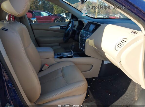 5N1DR2MM0HC684683 2017 NISSAN PATHFINDER Синий Вид салона спереди
