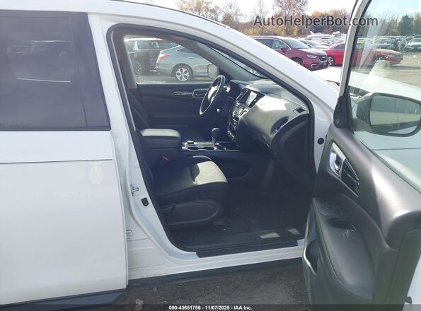 5N1DR2MM4JC657878 2018 NISSAN PATHFINDER White Вид салону спереду