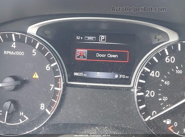 5N1DR2MM4JC657878 2018 NISSAN PATHFINDER White 