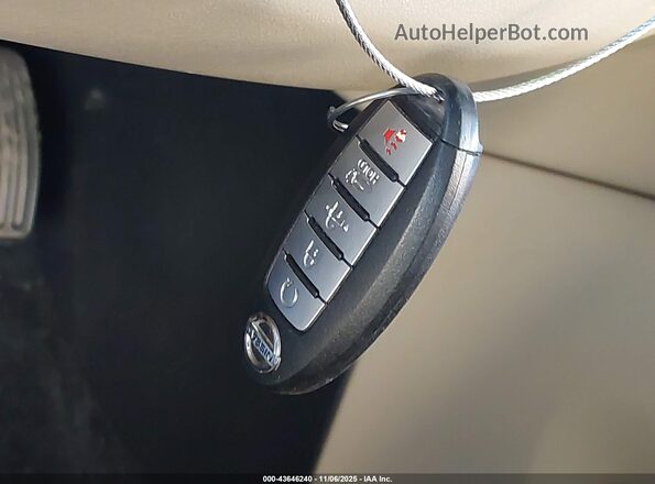 5N1DR2MN3HC635230 2017 NISSAN PATHFINDER Белый Вид панели приборов