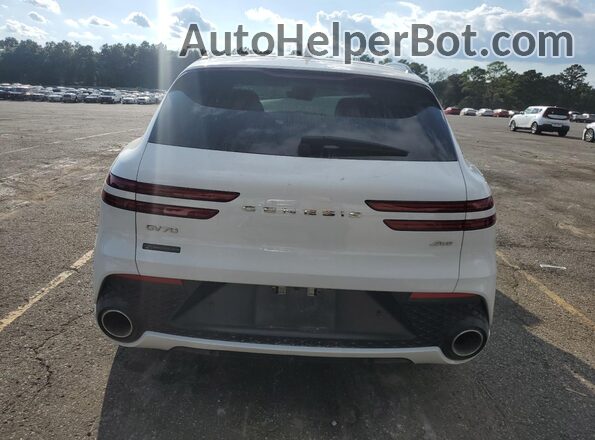 5NMMADTB1RH015056 2024 GENESIS GV70 White Vista trasera