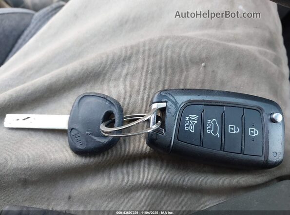 5NMS23AD4KH100210 2019 HYUNDAI SANTA FE Серебряный Вид панели приборов