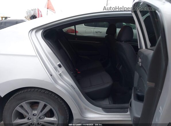 5NPD84LF8HH138661 2017 HYUNDAI ELANTRA Silver VIN կոդի պիտակի տեսք