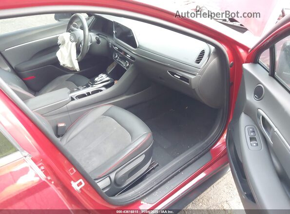 5NPEJ4J27MH072610 2021 HYUNDAI SONATA Red Vista interior delantera