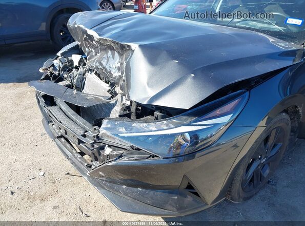 5NPLM4AG3NH079288 2022 HYUNDAI ELANTRA Черный Вид спереди