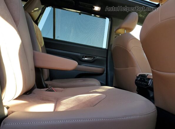 5TDADAB51SS014674 2025 TOYOTA LIMITED White Вид задньої частини салону
