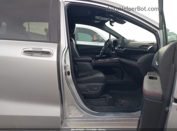 5TDDRKEC4SS237449 2025 TOYOTA SIENNA Silver წინა სალონის ხედი