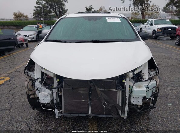 5TDDRKEC8MS065770 2021 TOYOTA SIENNA White Rear interior view