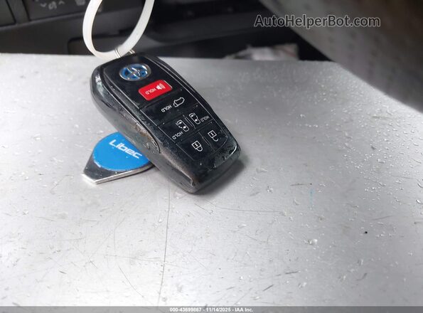5TDDRKEC8MS065770 2021 TOYOTA SIENNA White Dashboard view