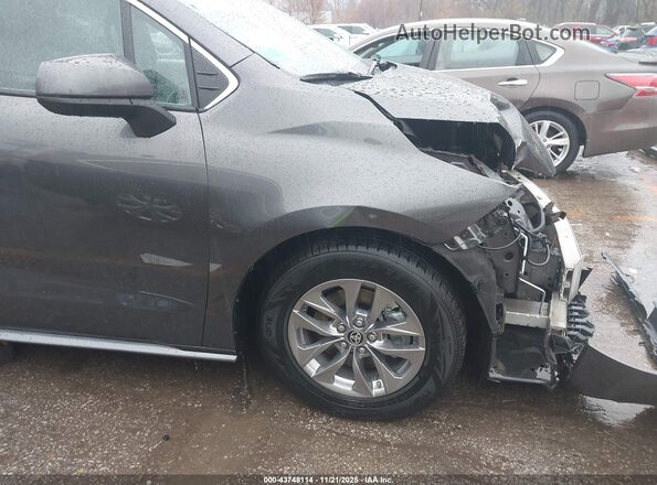 5TDJRKEC4SS225868 2025 TOYOTA LE Серый 