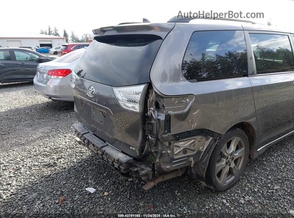 5TDXZ3DC0JS924642 2018 TOYOTA SIENNA Gray Widok z przodu