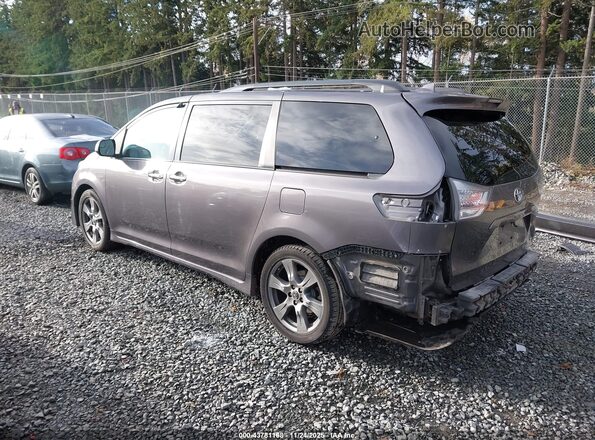 5TDXZ3DC0JS924642 2018 TOYOTA SIENNA Gray Tył lewy